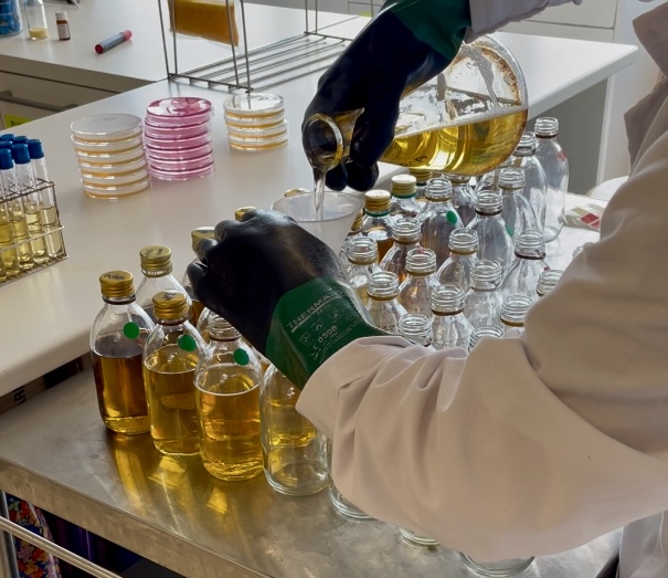 Itsas Natura, laboratorio acreditado por ENAC